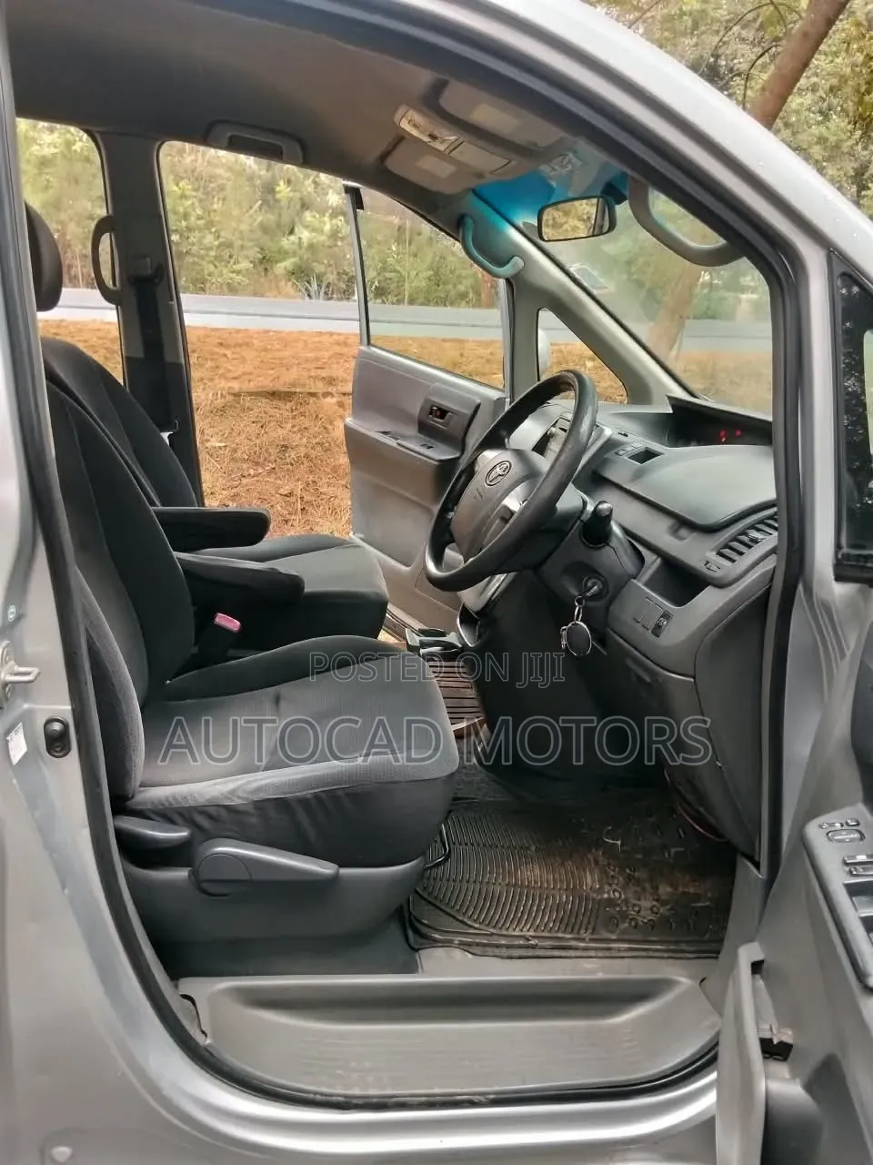 Toyota Noah 2008 Silver