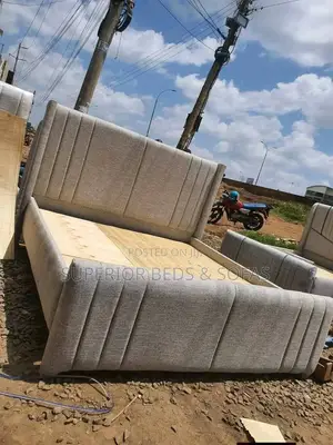 5x6 Signature Grey Ribbed Chester Bed