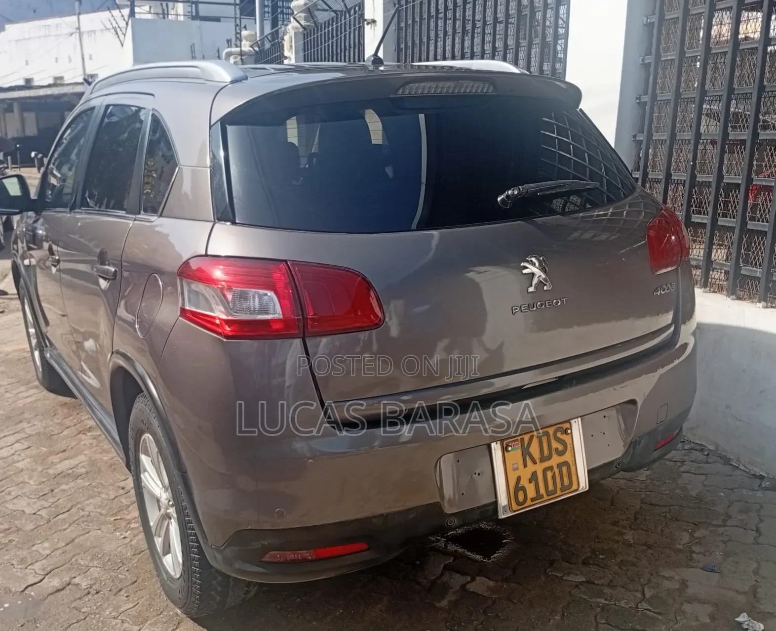 Peugeot 5008 2016 Gray