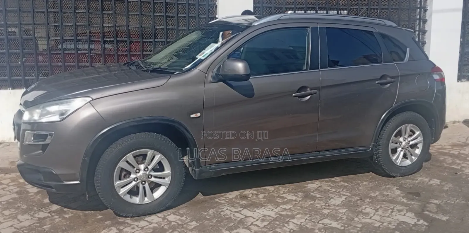 Peugeot 5008 2016 Gray