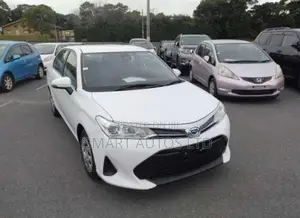 Toyota Axio 1.5 Hybrid 2WD 2020 White