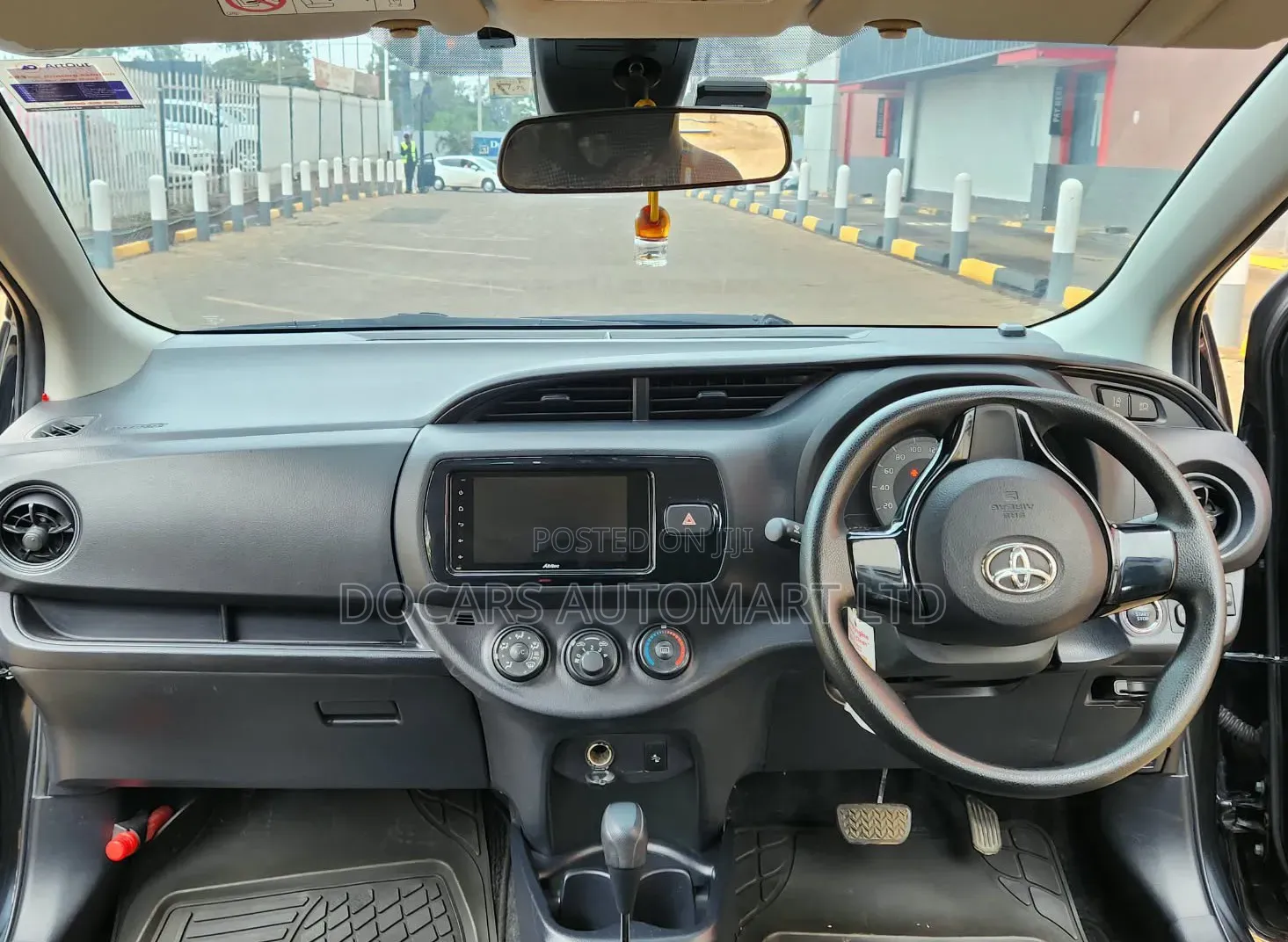 Toyota Vitz 2018 Black