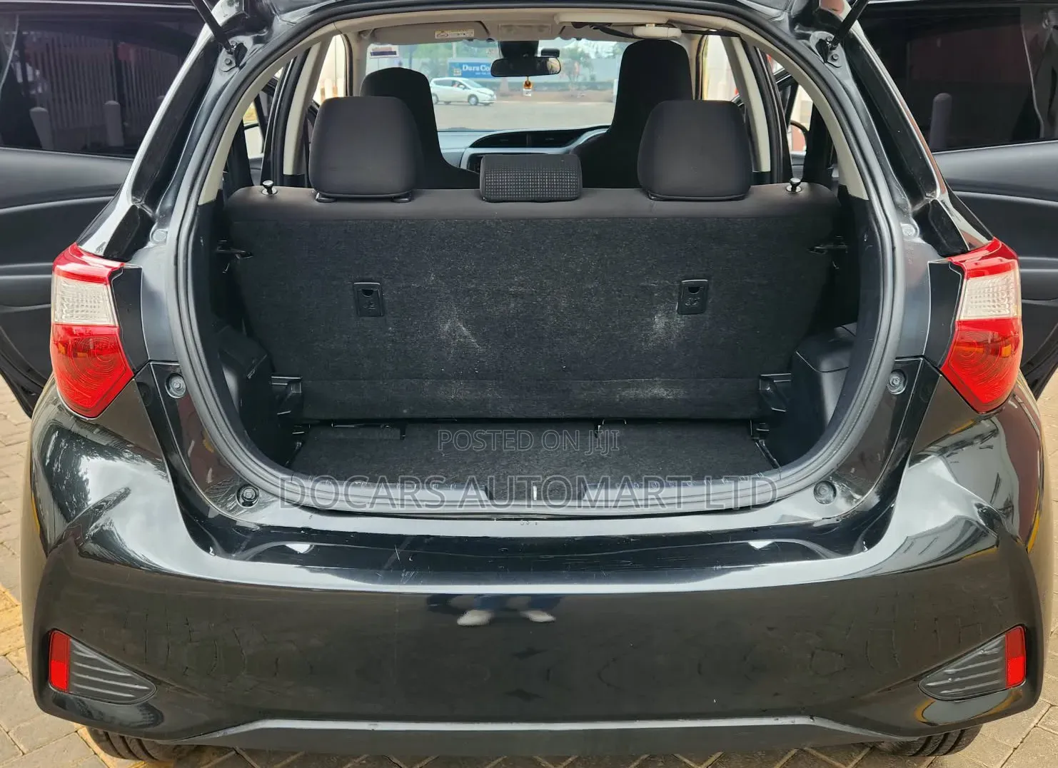 Toyota Vitz 2018 Black