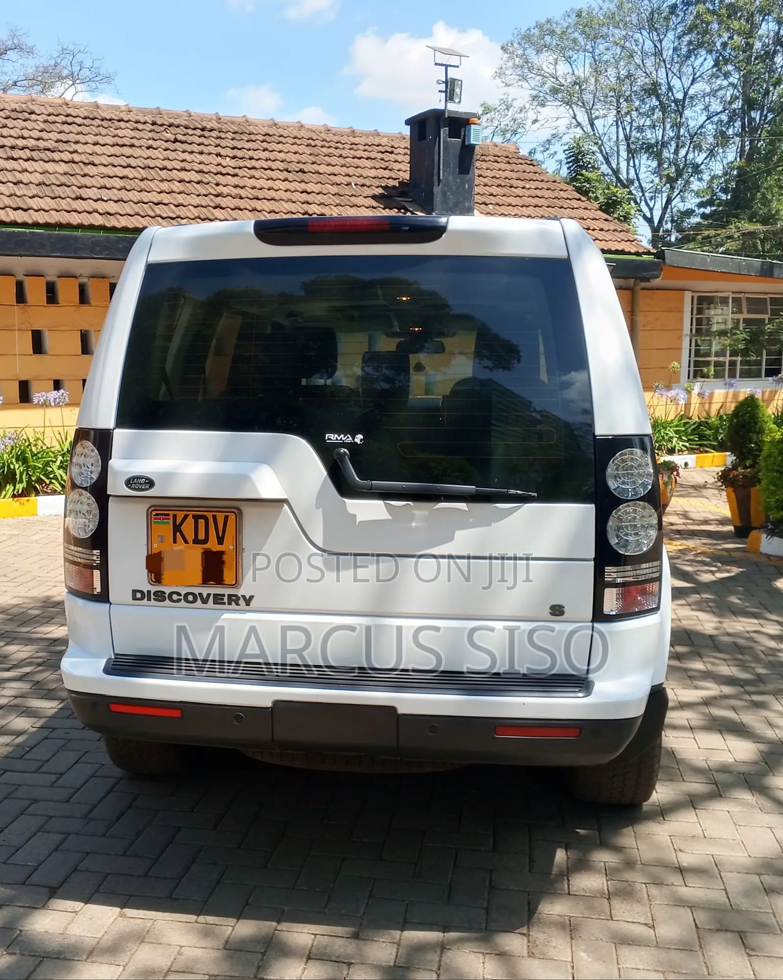 Land Rover Discovery 2015 White