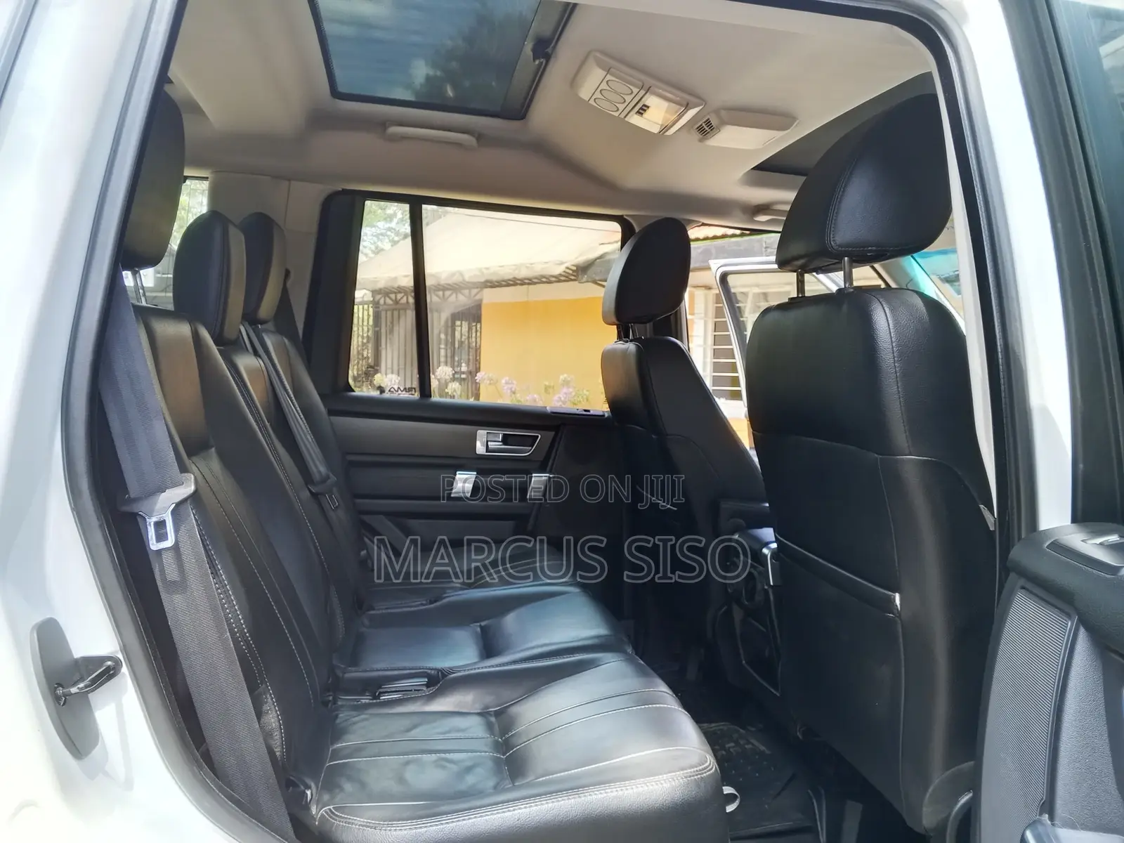 Land Rover Discovery 2015 White