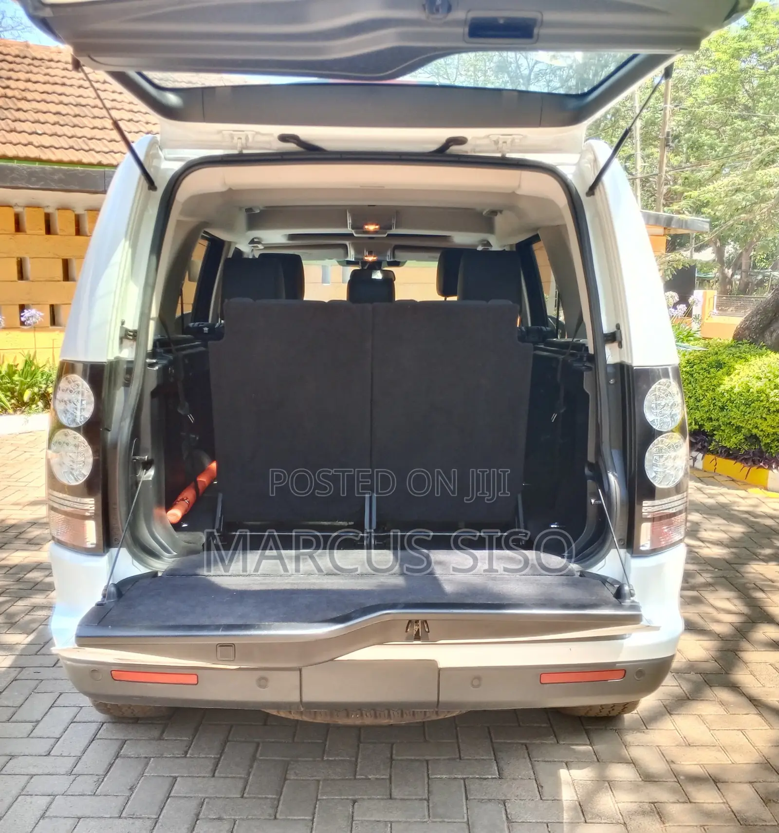 Land Rover Discovery 2015 White