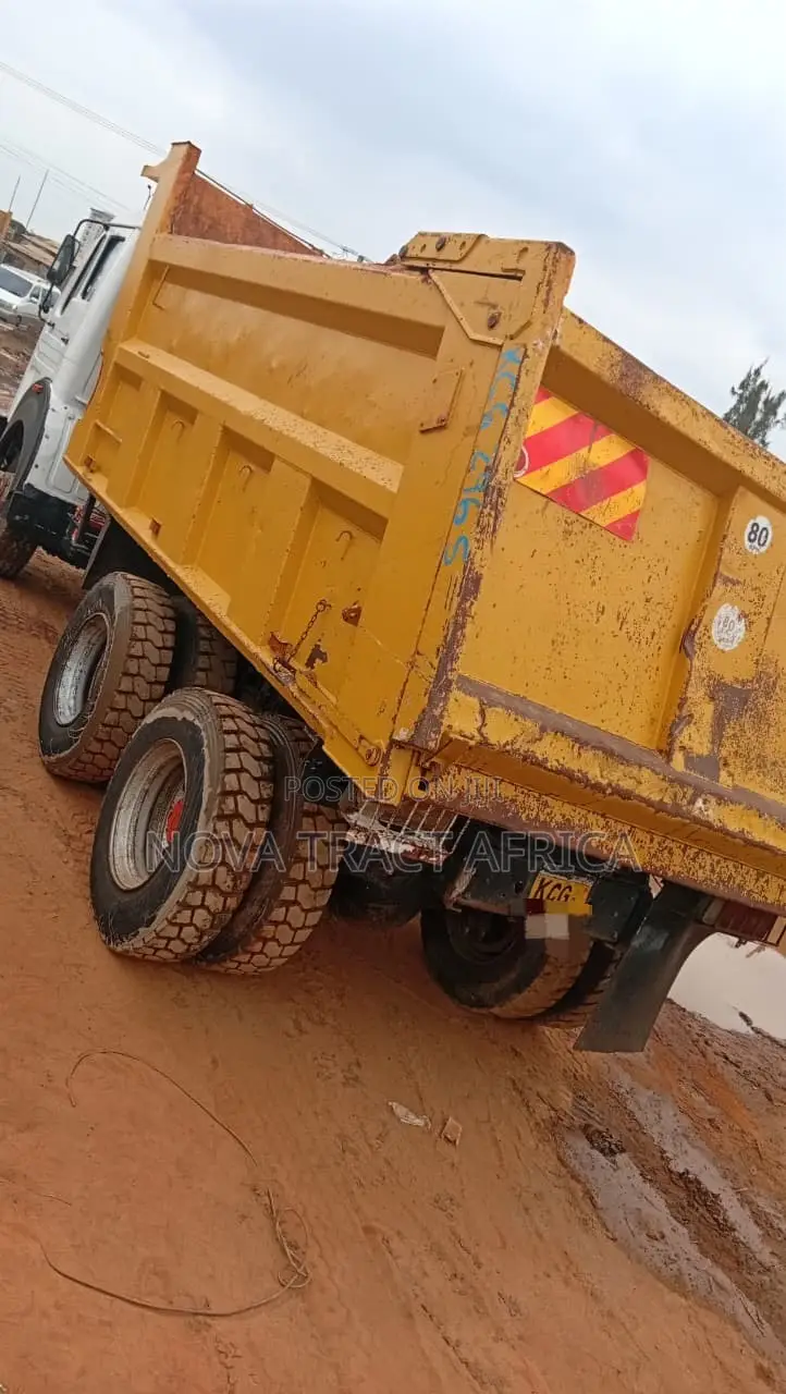 Heavy-Duty Tata