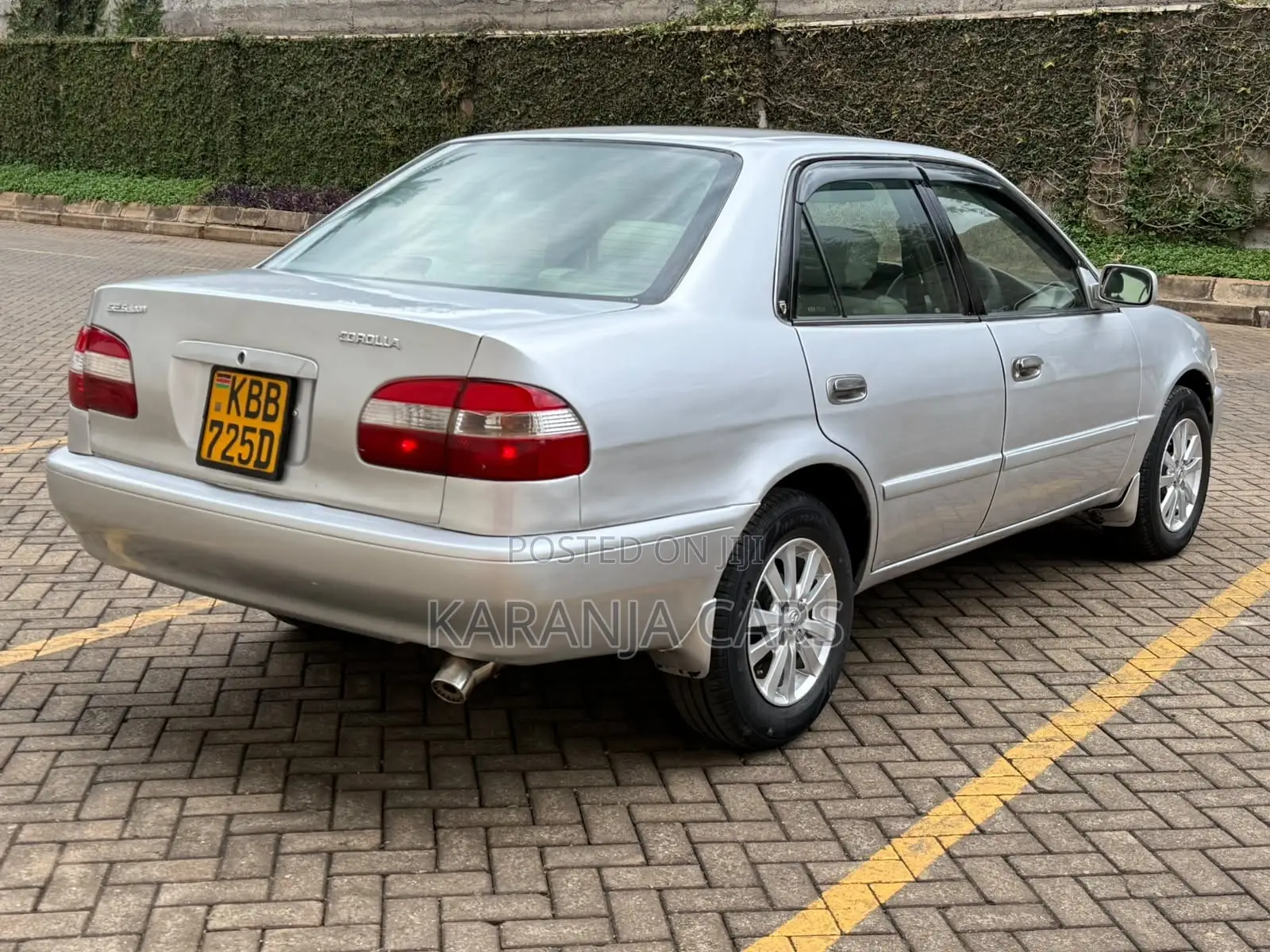 Toyota Corolla 1999 Silver