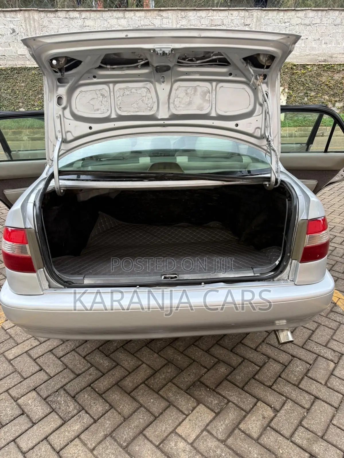 Toyota Corolla 1999 Silver