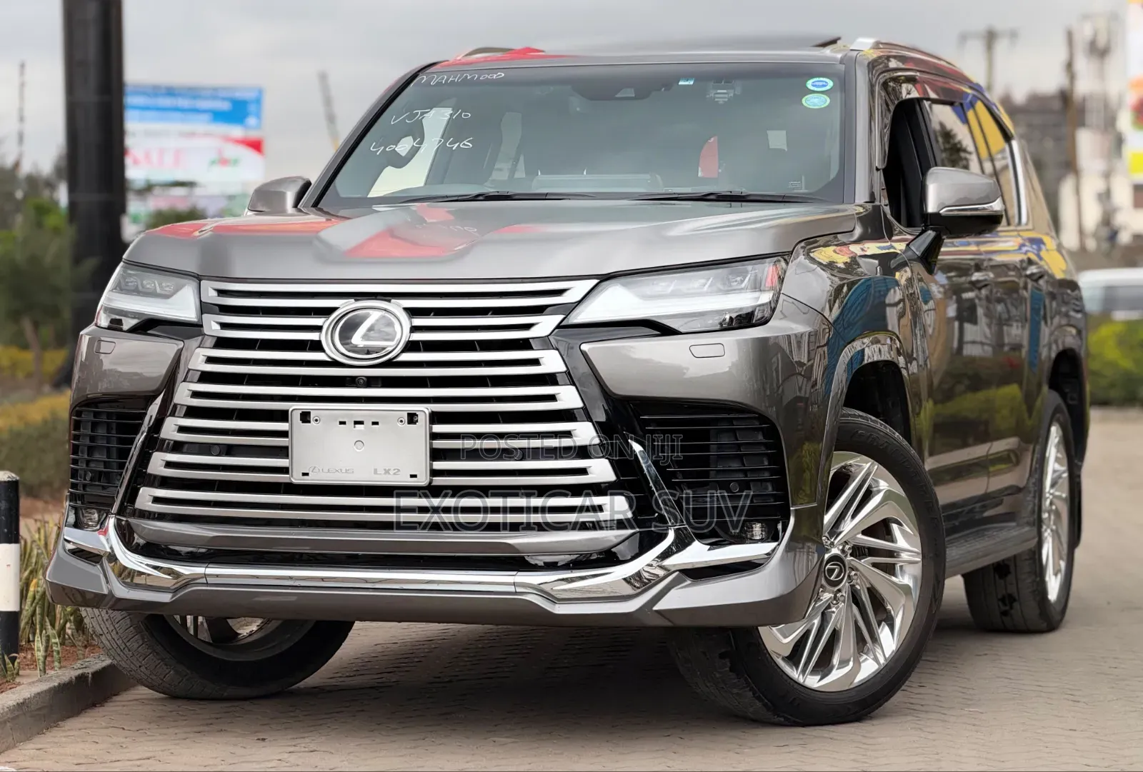 Lexus LX 600 2022 Silver