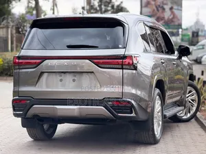 Lexus LX 600 2022 Silver