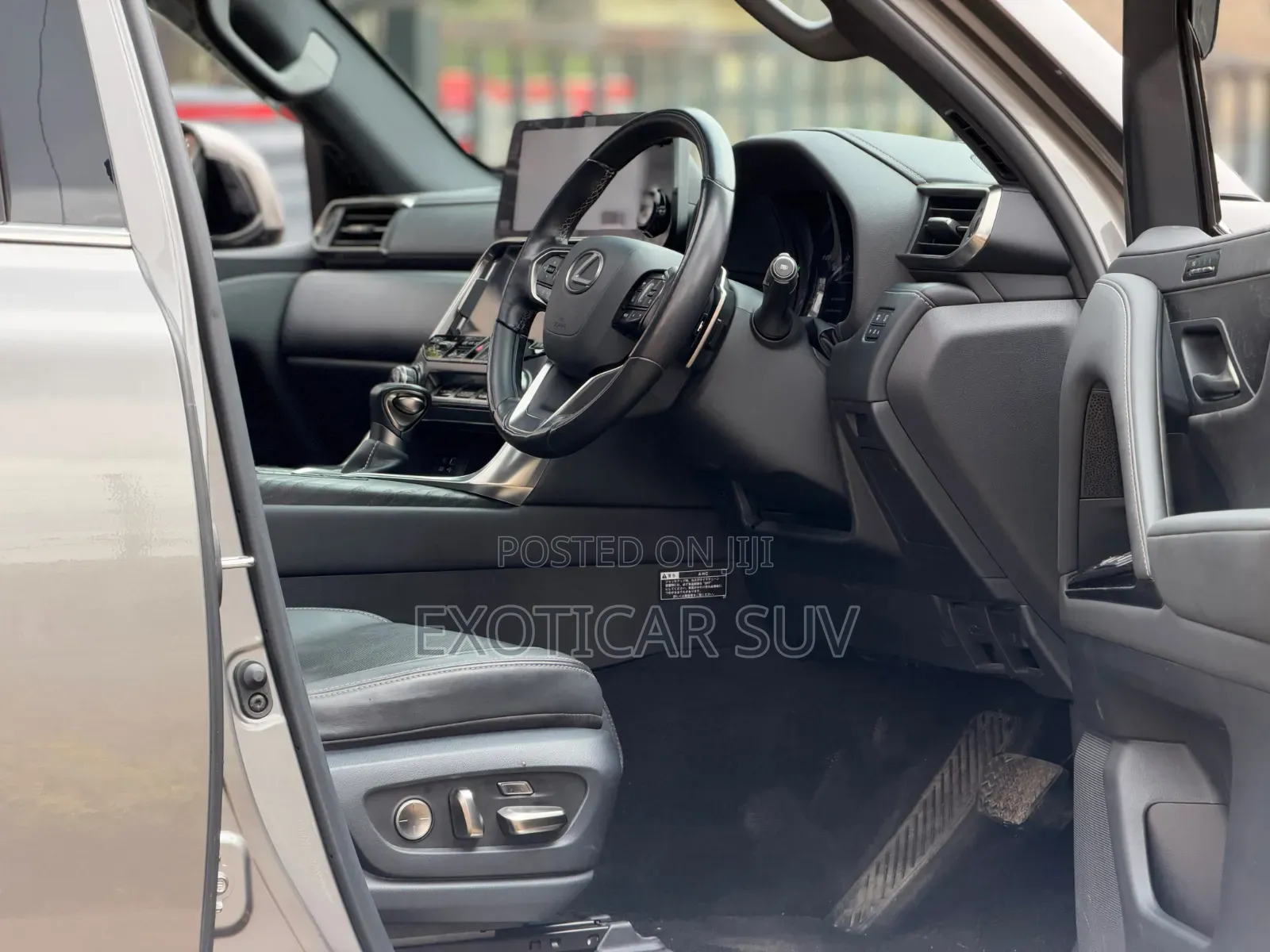 Lexus LX 600 2022 Silver