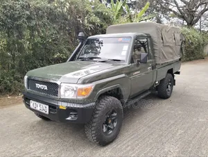 Toyota Land Cruiser 2017 Green