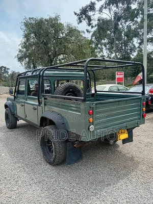Land Rover Defender 1996 Green