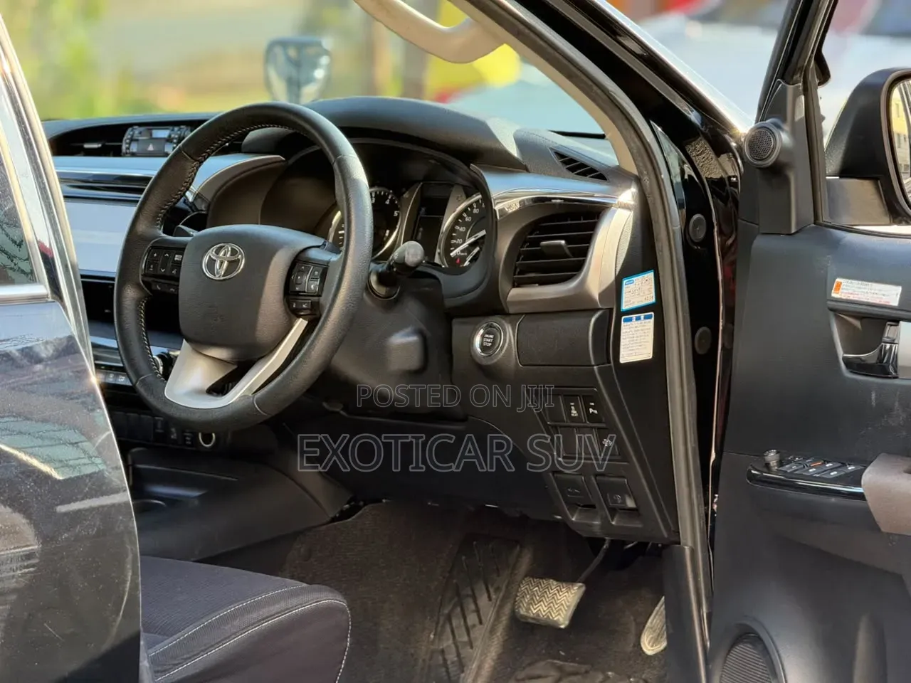 Toyota Hilux 2021 Matt Black