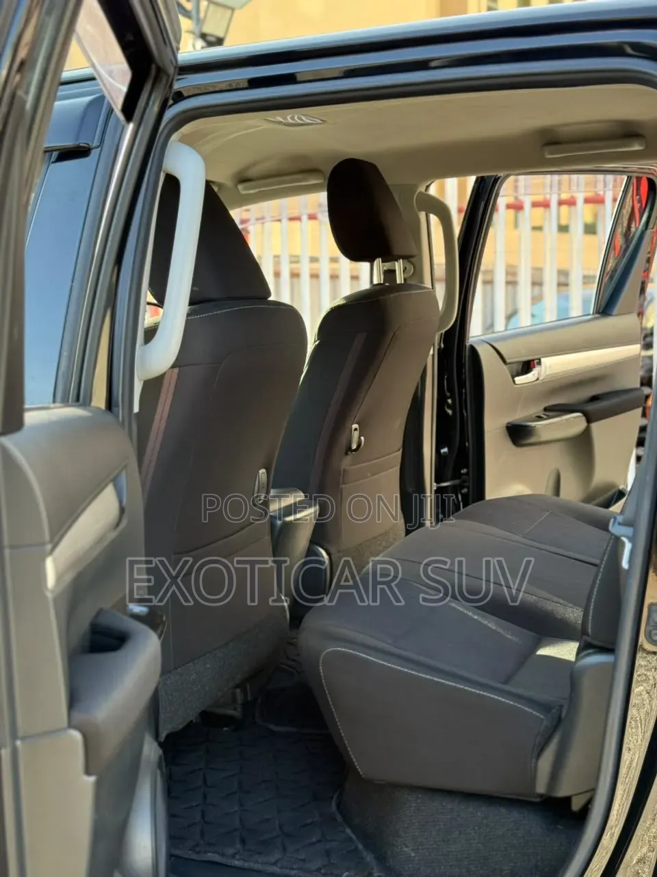 Toyota Hilux 2021 Matt Black
