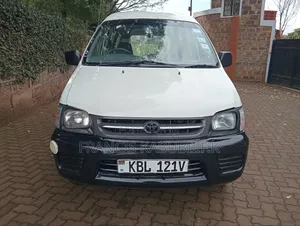 Toyota TownAce 2004 White