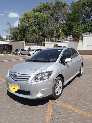 Toyota Auris 2010 Silver