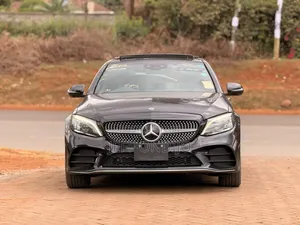 Mercedes-Benz C200 2020 Black