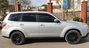 Subaru Forester 2010 Silver