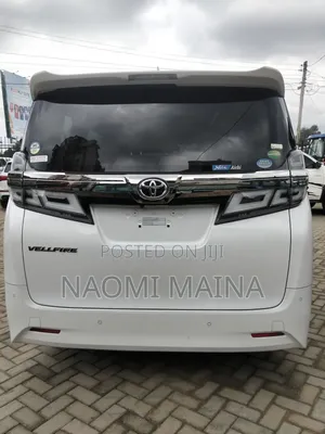 Toyota Vellfire X 2.5 FWD 8-Seater 2019 White