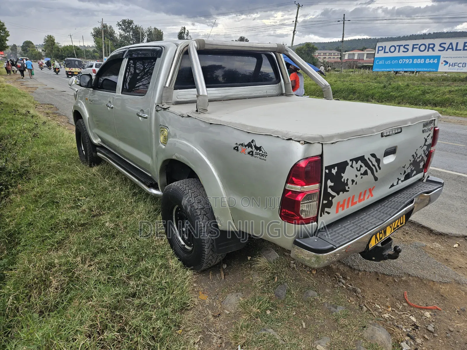 Toyota Hilux 2010 Silver