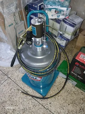 Total 30L Air Grease Lubricator (Model THT118302), A
