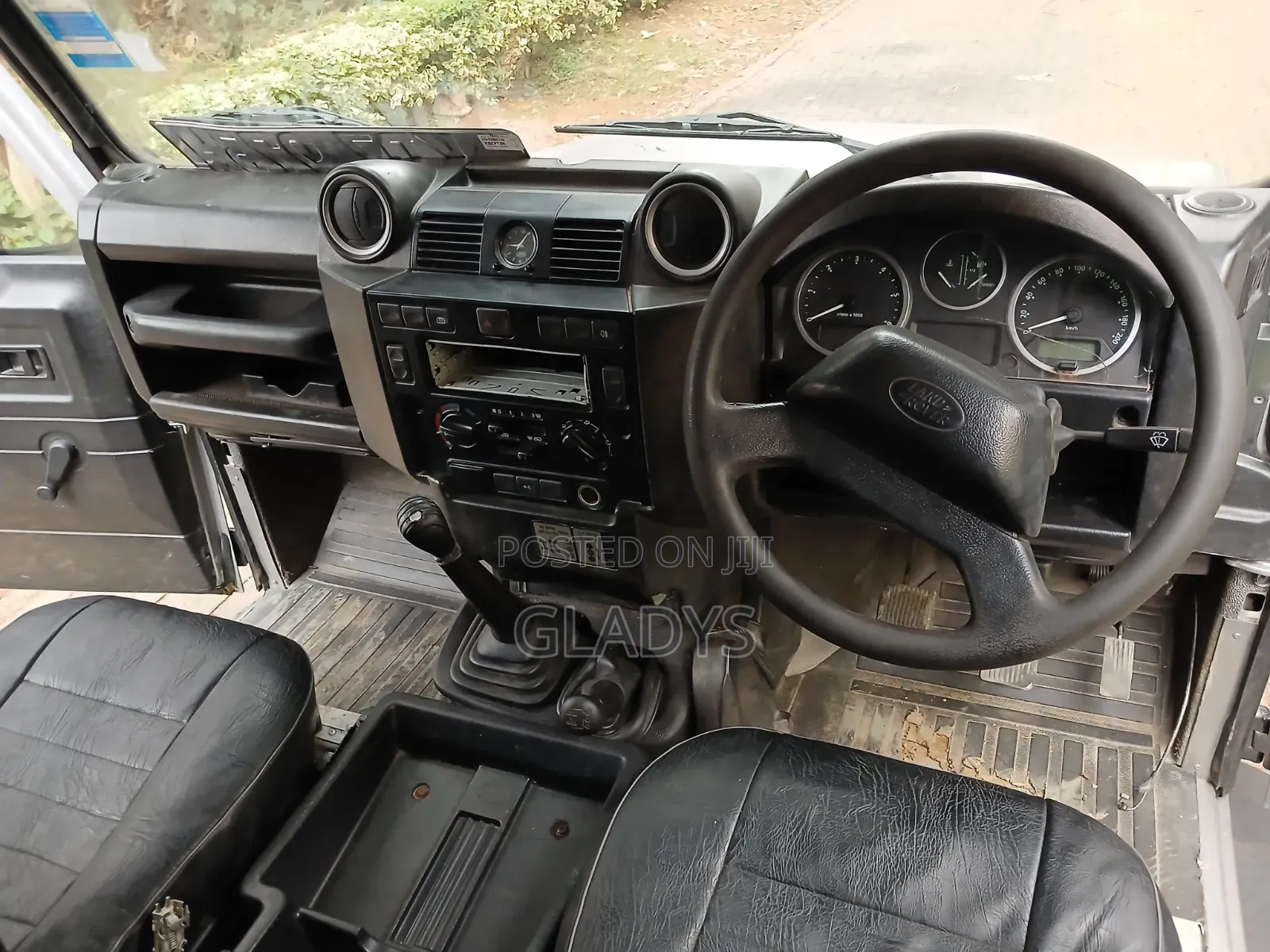 Land Rover Defender 2014 Gray