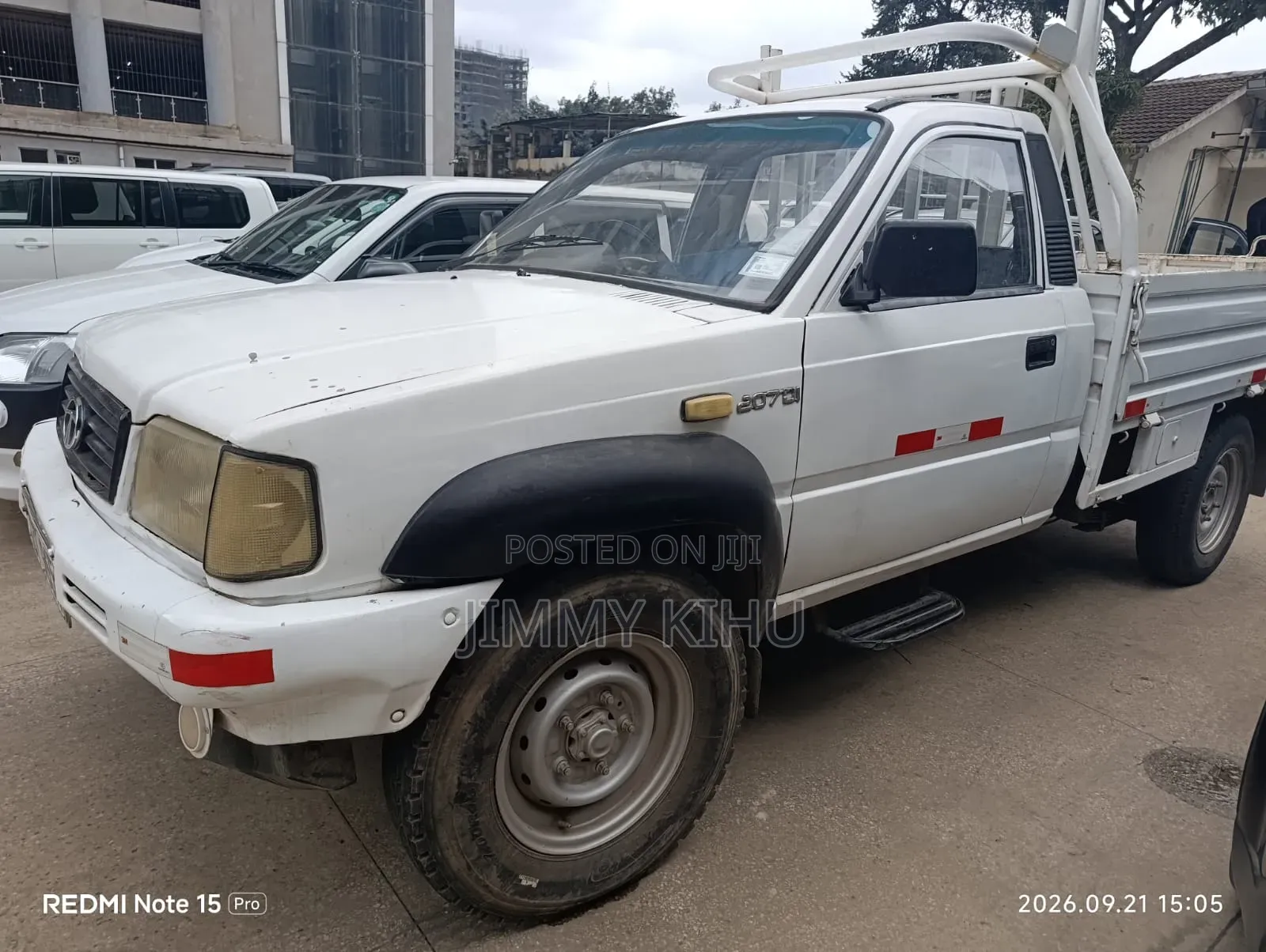 Tata Xenon 2012 White