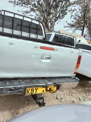 Toyota Hilux 2007 Silver