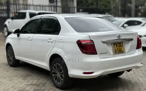 Toyota Axio 1.5 G 2WD 2015 White