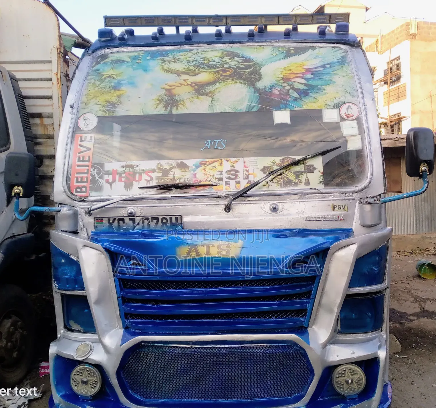 Isuzu NQR 2017 Blue