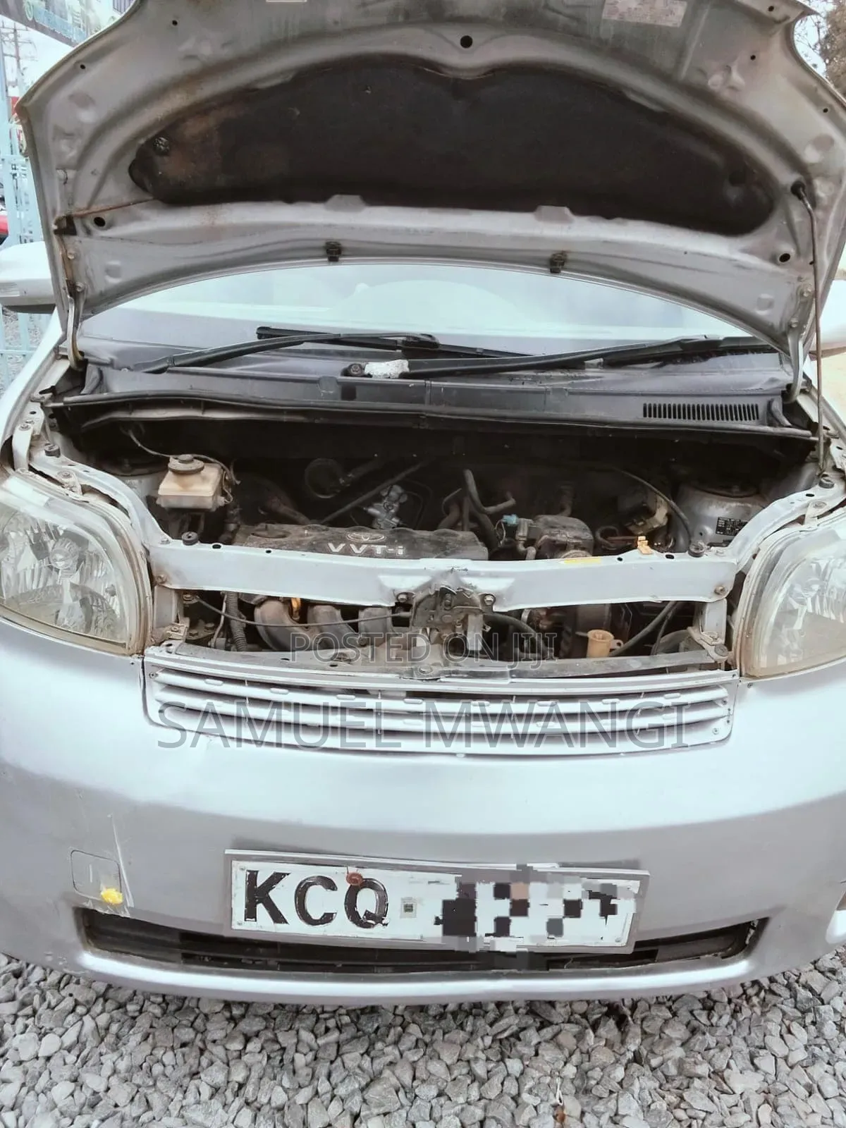 Toyota Porte 2013 Silver