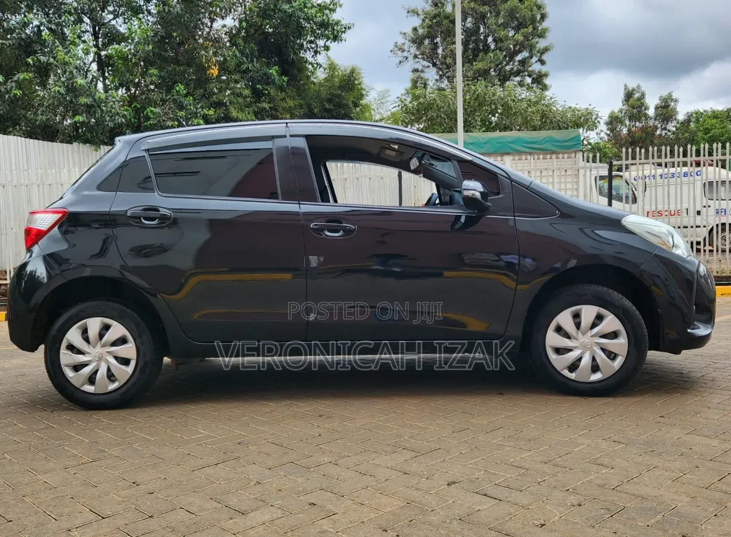 Toyota Vitz 2018 Black