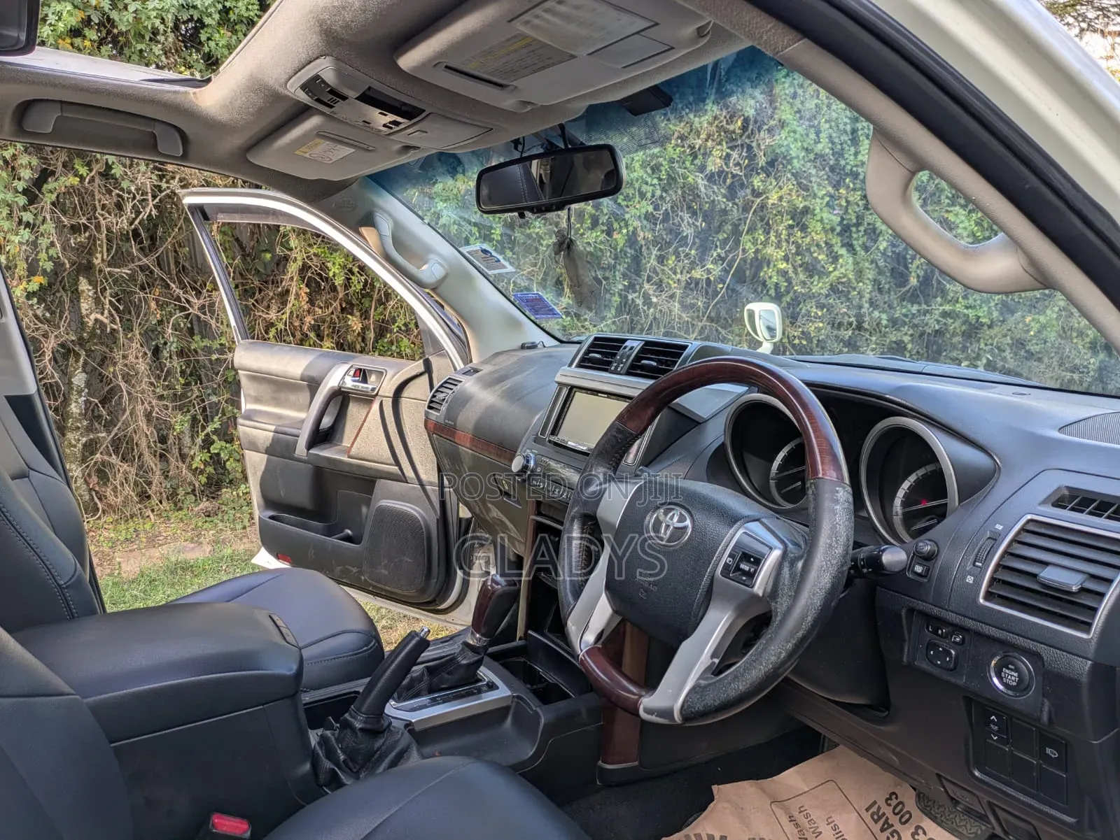 Toyota Land Cruiser Prado 2014 White