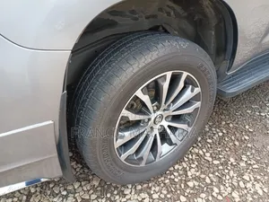Toyota Land Cruiser Prado 2.8 2017 Brown