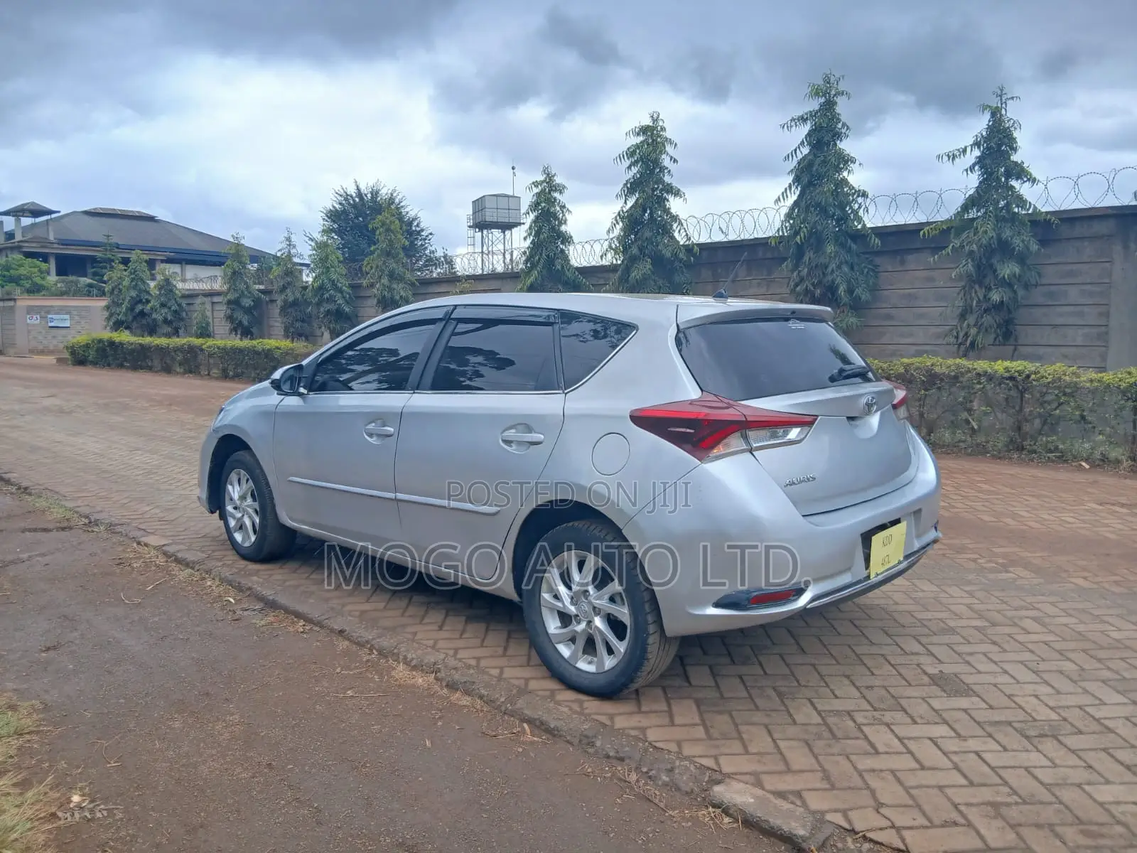 Toyota Auris 2015 Silver
