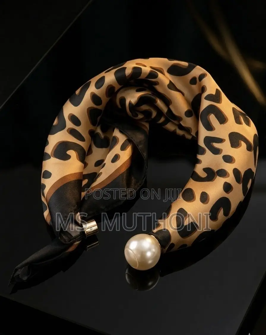 Satin Neck Scarf With a Pearl Magnetic Clasp