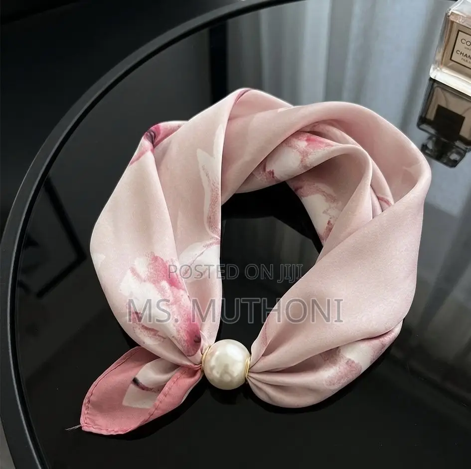 Satin Neck Scarf With a Pearl Magnetic Clasp