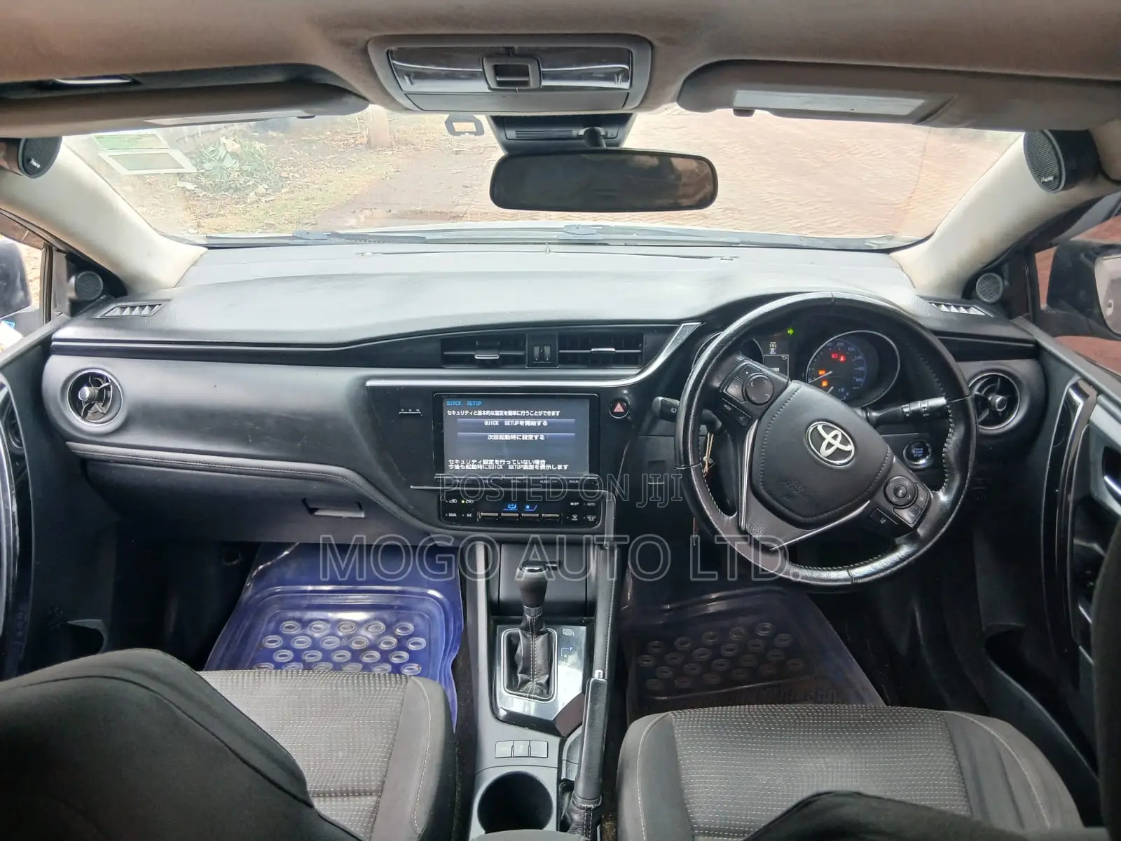 Toyota Auris 2015 Silver