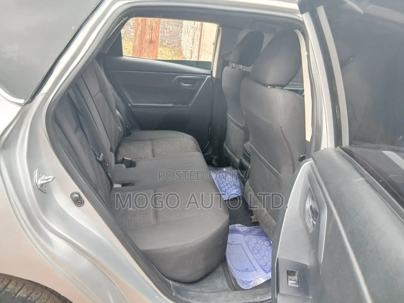 Toyota Auris 2015 Silver