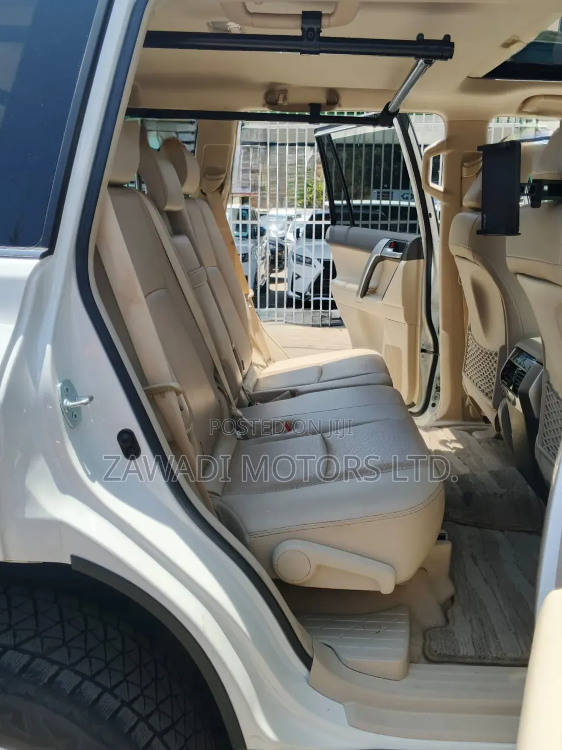 Toyota Land Cruiser Prado 2.8 2020 White