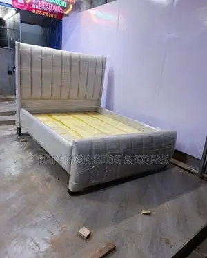 5x6 Classy Grey Ribbed Chester Bed