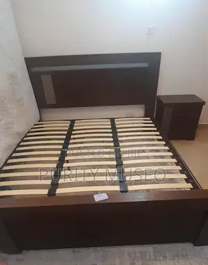 Mahogany Bed 6 by 7 King Size With Dr. Mattress