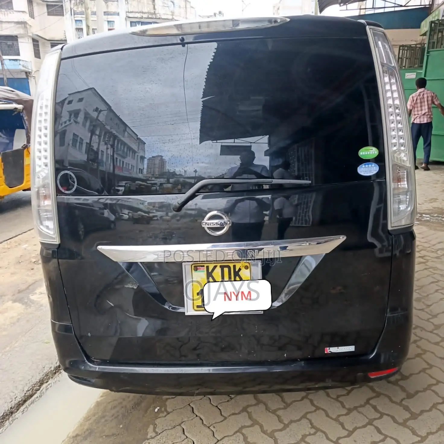 Nissan Serena 2015 Black