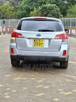 Subaru Outback 2.5i 2012 Silver