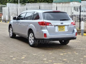Subaru Outback 2.5i 2012 Silver