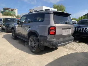 Toyota Land Cruiser Prado 2.7 2024 Silver
