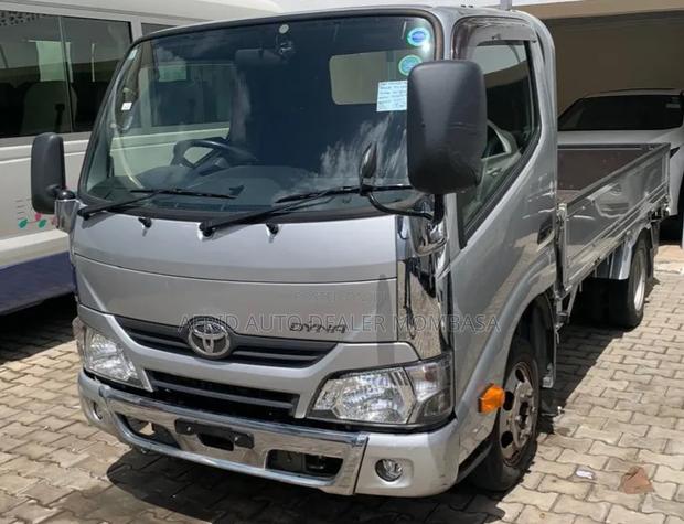 Toyota Dyna 2019 Silver