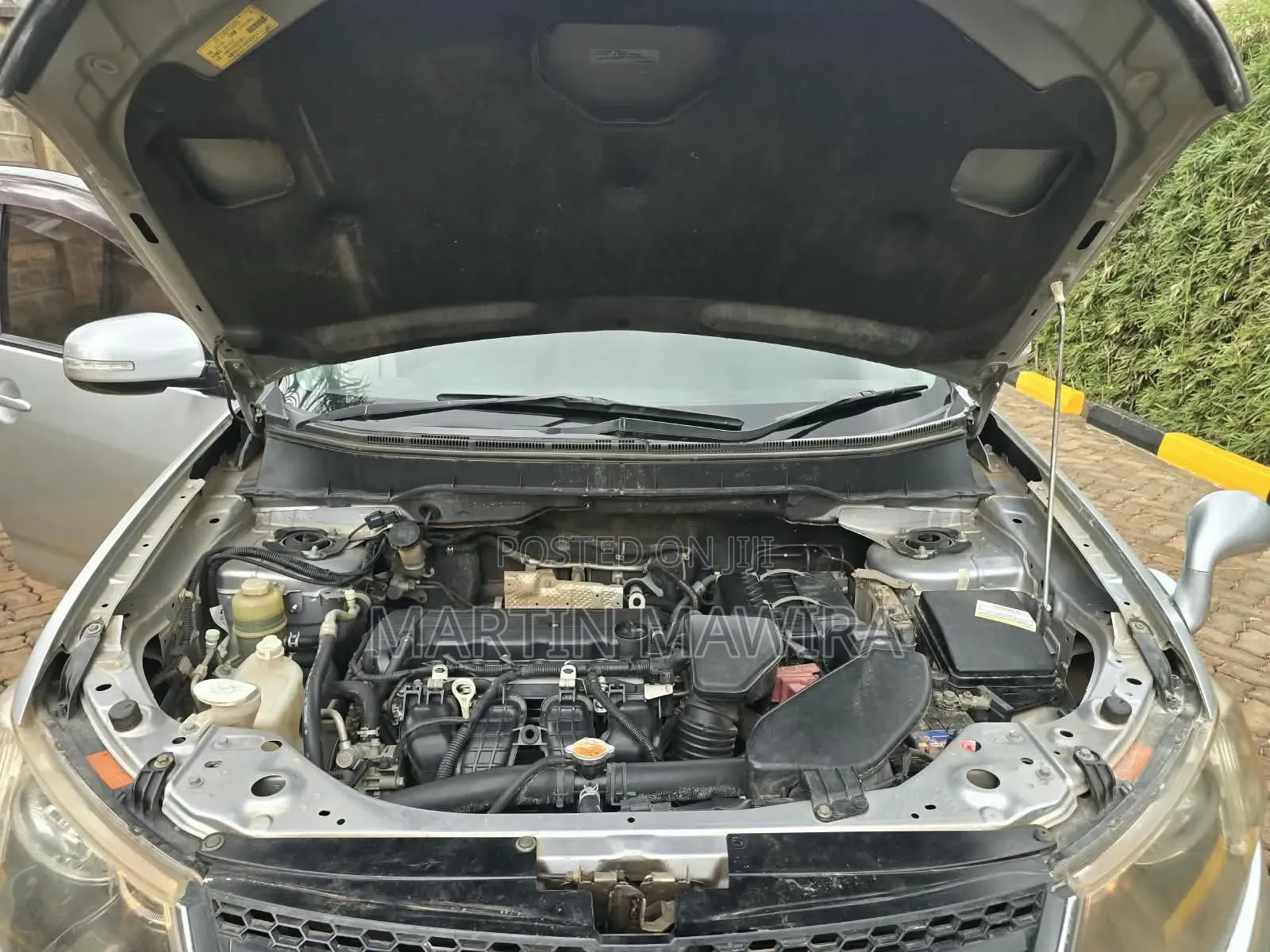 Mitsubishi Outlander 2012 Silver